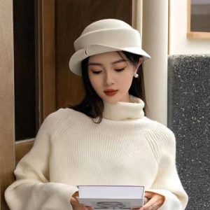 2024 Spring and autumn solid color wool beret hat winter fedora woman hats wholesale party brimless cap