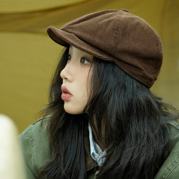 2024 wholesale solid color corduroy beret hat winter party beret hats trucker caps skull cap custom knitted cap - Image 2