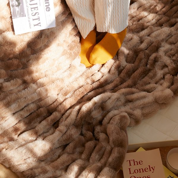 fake fur designer rabbit fur throw blanket custom carved bed double down blanket weighted coral fleece flannel blankets throws - Image 5