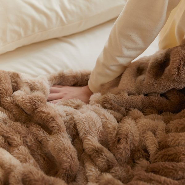 fake fur designer rabbit fur throw blanket custom carved bed double down blanket weighted coral fleece flannel blankets throws - Image 6