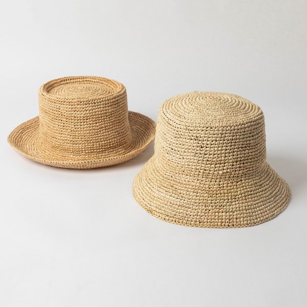 High quality handmade crochet raffia straw bucket hat straw hats with custom logo flat top straw Flippable hats summer women - Image 2