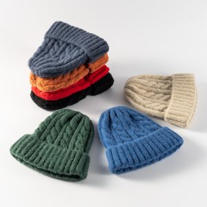 2024 wholesale candy color sport caps winter knitted beanie hat custom cap hat flex fitted trucker cap