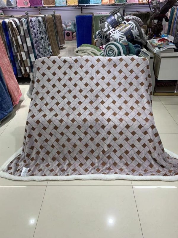 new sherpa throw blanket custom diamond pattern bed double layers weighted coral fleece flannel blankets throws faux-lamb's wool - Image 6