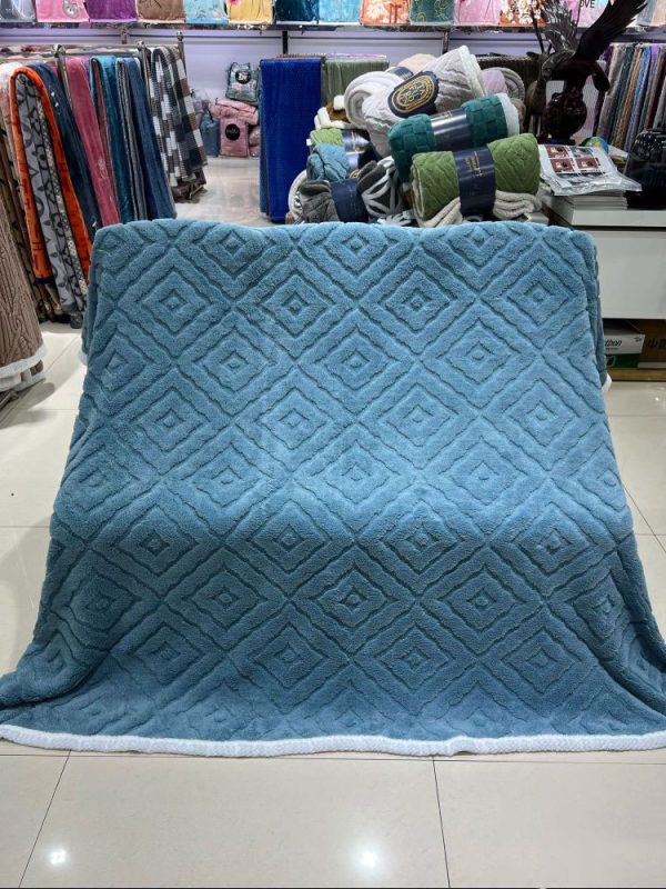 2023 new fleece flannel blanket for winter custom diamond pattern bed weighted coral fleece flannel blankets throws - Image 3
