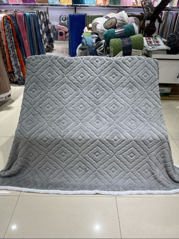 2023 new fleece flannel blanket for winter custom diamond pattern bed weighted coral fleece flannel blankets throws - Image 4