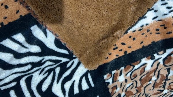 hot Animal Pattern faux fur fleece flannel blanket for winter custom Double -layer bed weighted coral fleece flannel blankets - Image 5