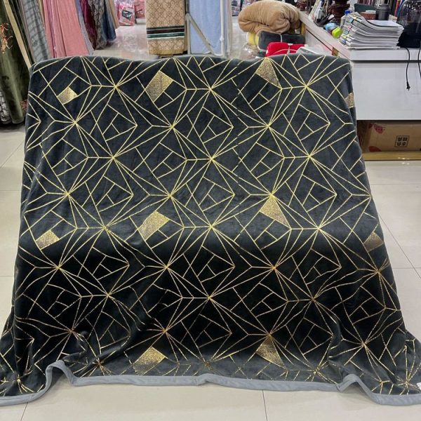 shining gold stamping fleece flannel blanket for winter custom diamond pattern bed weighted coral fleece flannel blankets throws - Image 4