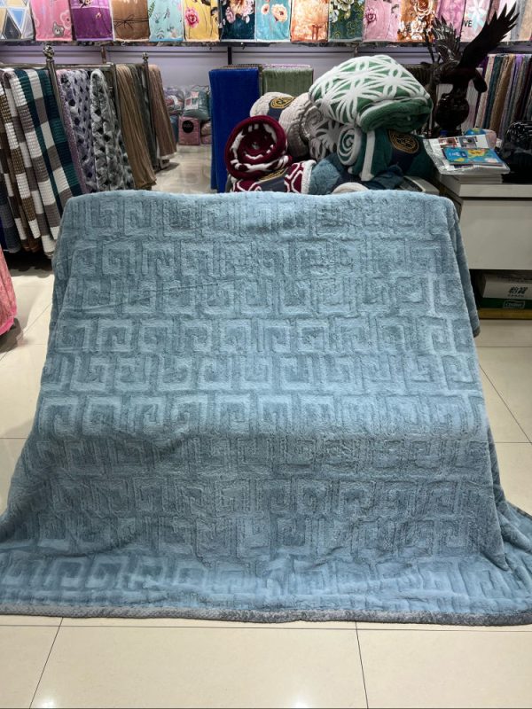 2024 Warm Tuscan Imitation Fur Blanket & throws bed Winter weight fake fur blanket for winter blankets & throws quilt cover - Image 5