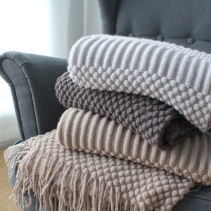 2024 knitted baby blanket luxury designer blankets for winter bed travel wholesale solid color knitted blanket