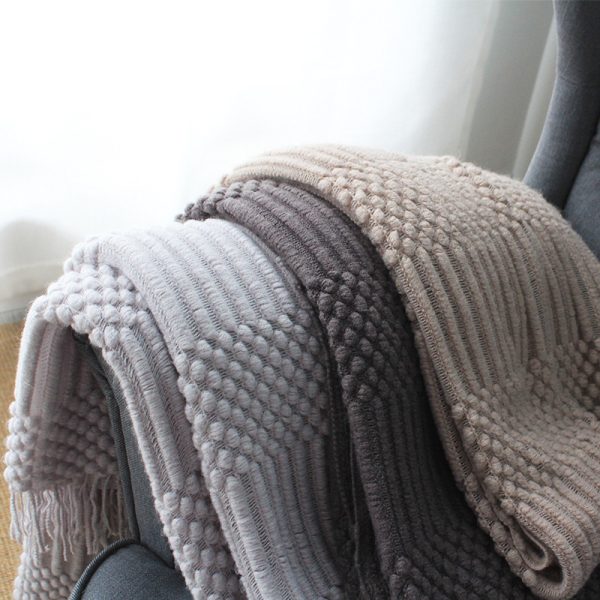 2024 knitted baby blanket luxury designer blankets for winter bed travel wholesale solid color knitted blanket - Image 3