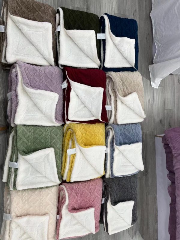 2024Solid color new sherpa throw fleece flannel blanket for winter custom Double -layer bed weighted  throw blankets & throws - Image 3