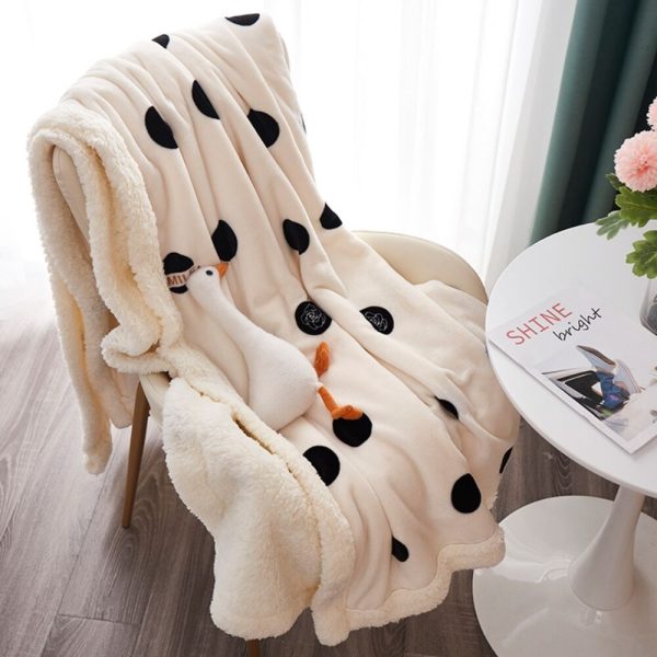 2024 new flannel blanket for pram baby or pet warm candy color blanket cashmere bed other blanket - Image 2