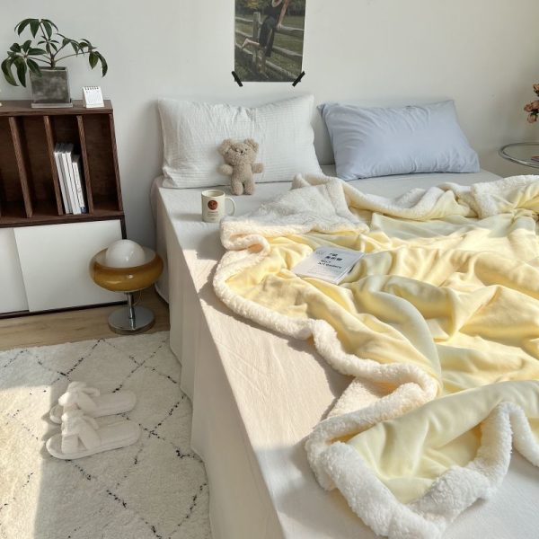 2024 wholesale solid color blanket plain baby bed throw blanket custom fleece warm winter soft blanket - Image 3